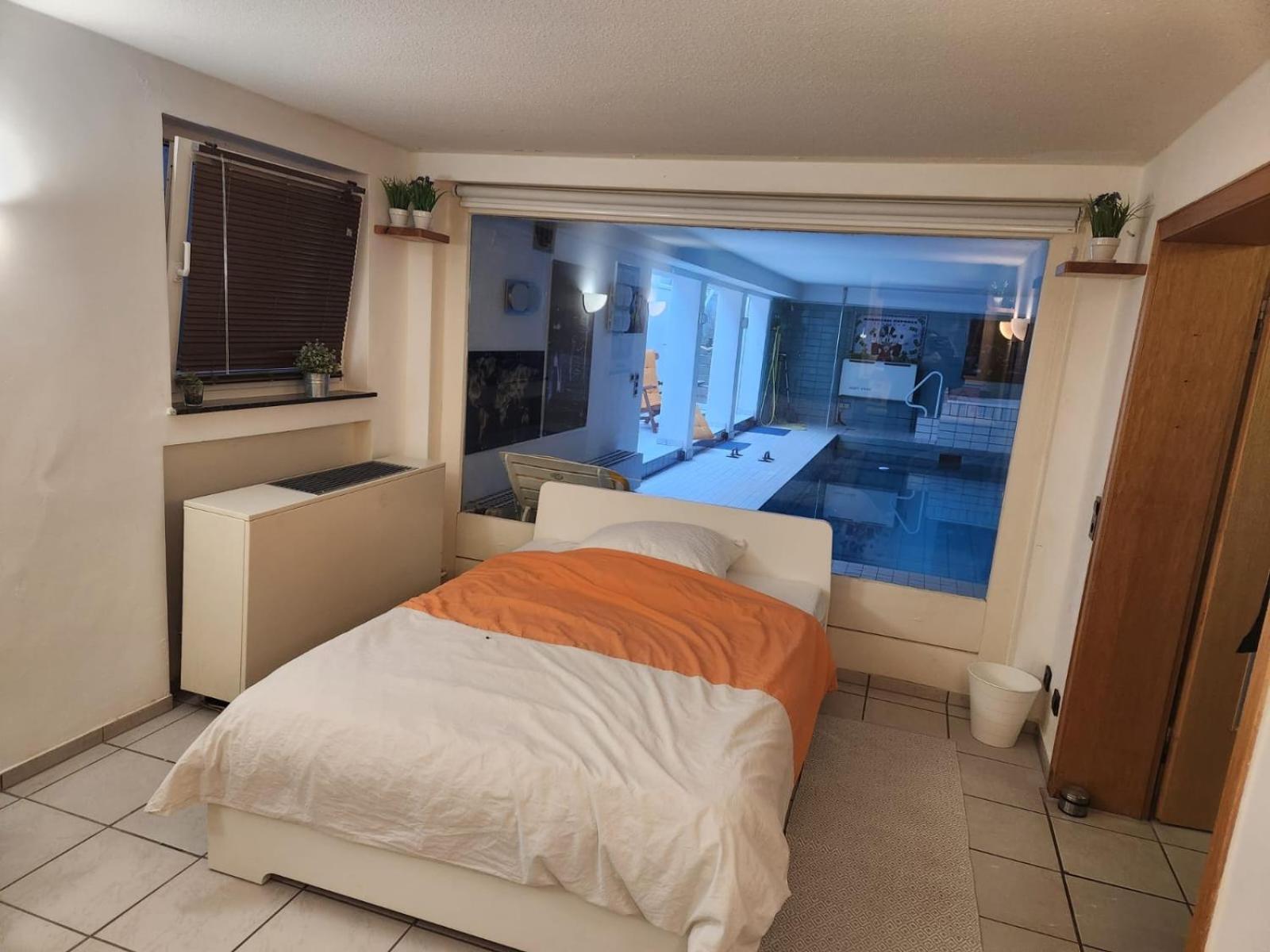 Villa Casa Blanca Mit Privatem Schwimmbad 26 Grad Und Sauna Duisburg Eksteriør billede