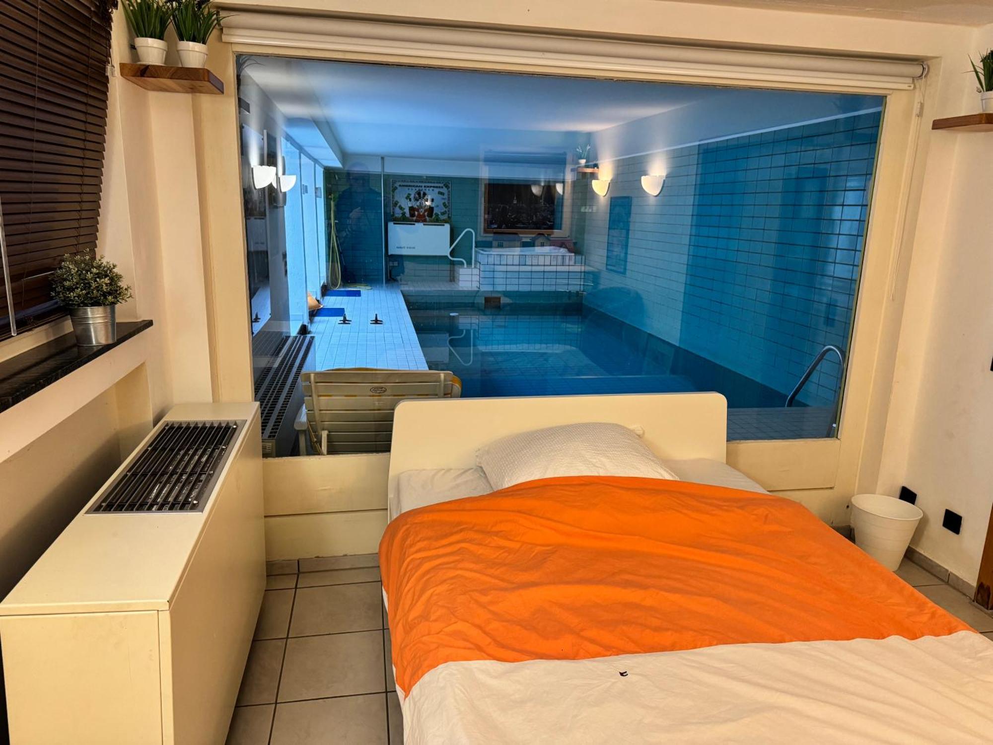 Villa Casa Blanca Mit Privatem Schwimmbad 26 Grad Und Sauna Duisburg Eksteriør billede